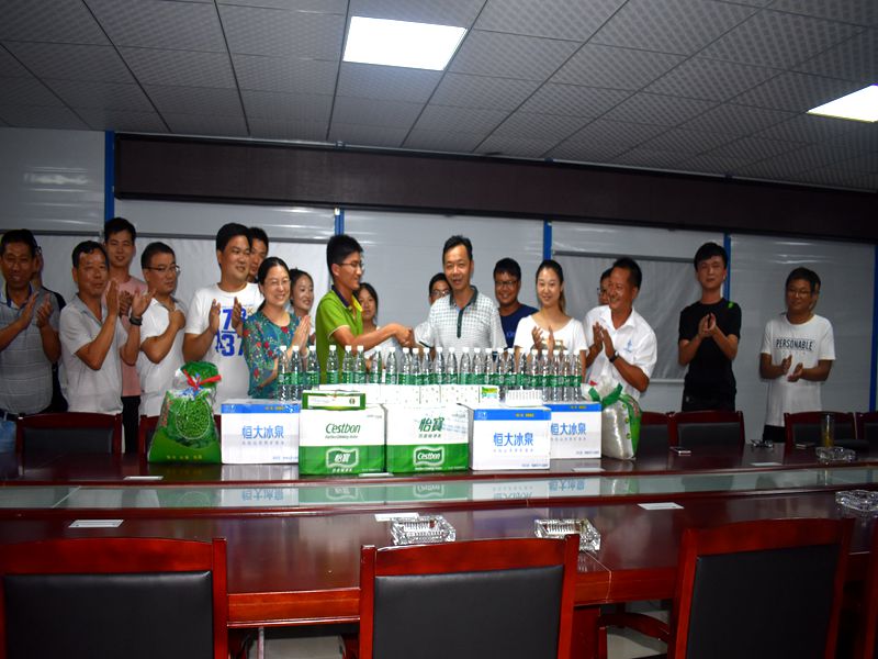 港新慰問(wèn)2.JPG 港新慰問(wèn)2.JPG